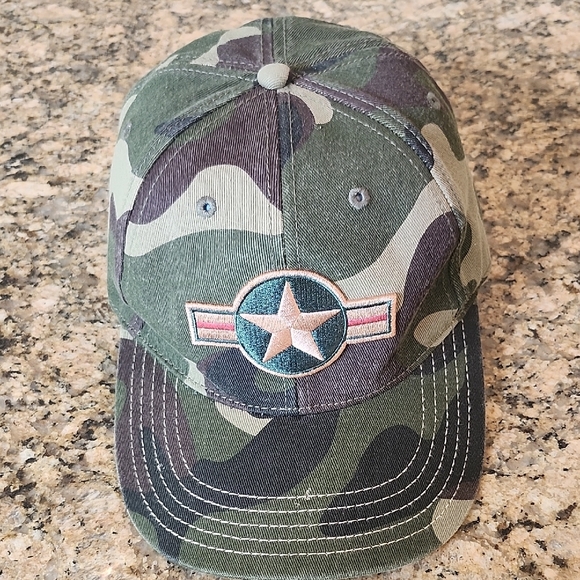 American Needle Green‎ Camouflage Hat with Star Emblem - Picture 1 of 5